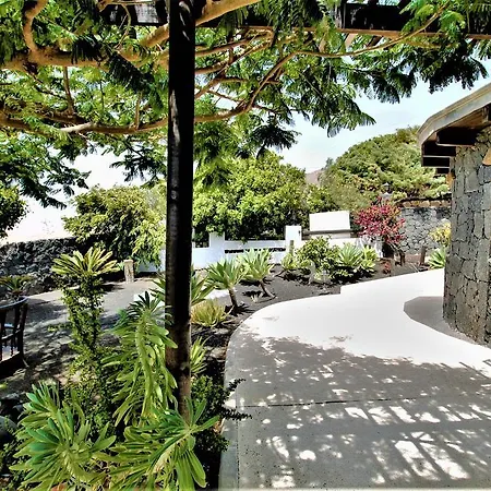 Tabobo House *