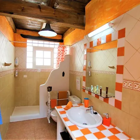 Tabobo House *